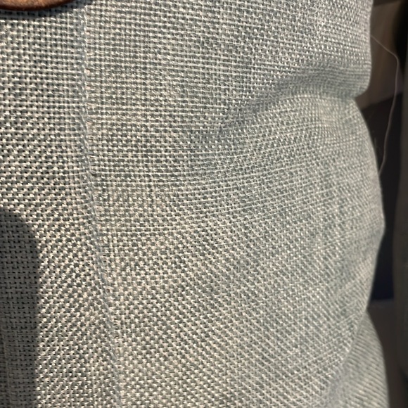 EUC Set of 2 Beautiful Rectangular Duck Filled Accent Pillows - Picture 4 of 13